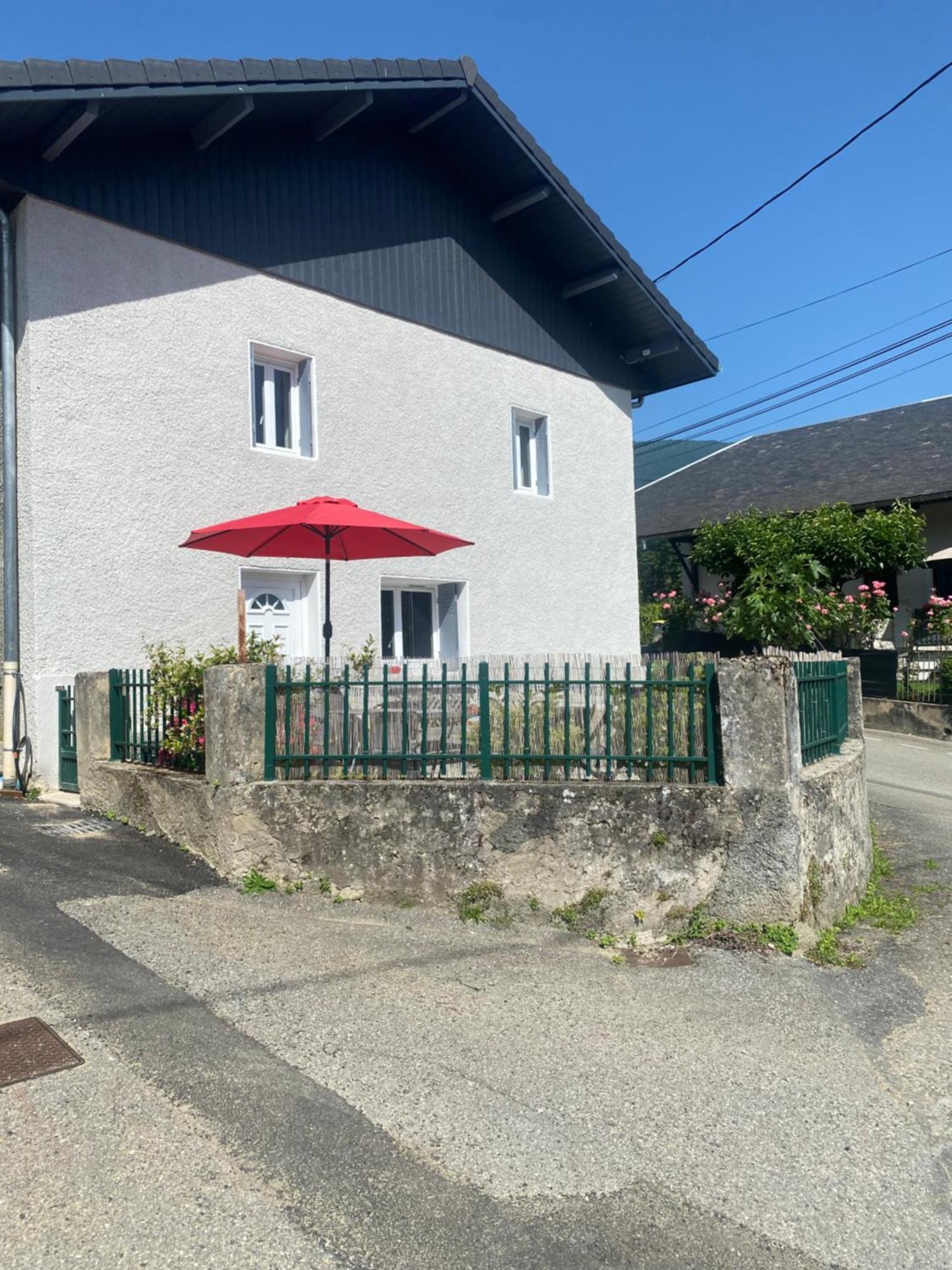 Maison De Village Entre Lac Et Montagne La Motte-Servolex Buitenkant foto